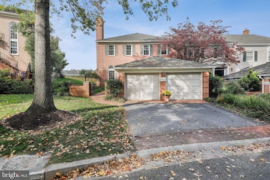 9427 Turnberry Dr, Potomac, MD 20854 - photo 6