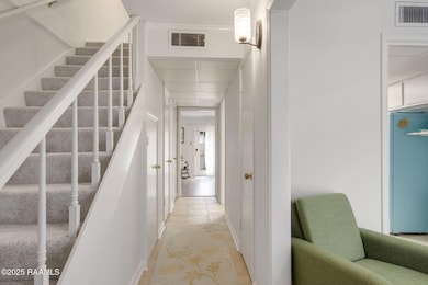 1326 Dulles Dr unit E, Lafayette, LA 70506 - photo 3