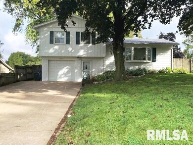 2504 W 45th St, Davenport, IA 52806 - photo 2
