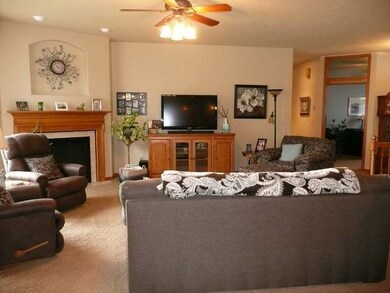 1339 Golden Eagle Ln, Bismarck, ND 58503 - photo 5