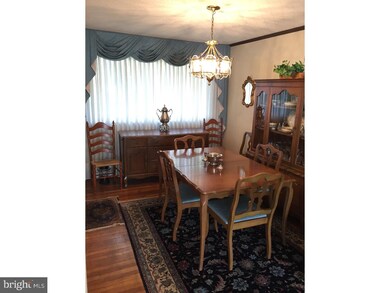 1432 Sandwood Rd, Conshohocken, PA 19428 - photo 4