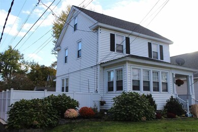 51 Meadowlawn Ave, Troy, NY 12180 - photo 2