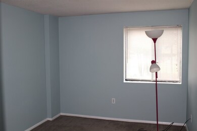 1929 Blackstone Dr unit 1929, Nashua, NH 03063 - photo 6