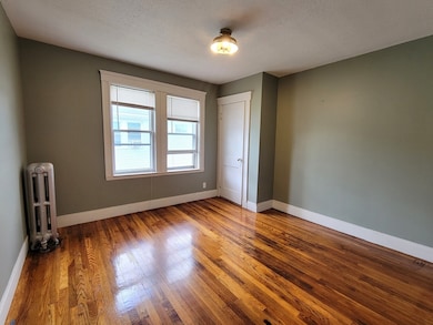 124 Woodruff Ave, Medford, MA 02155 - photo 6