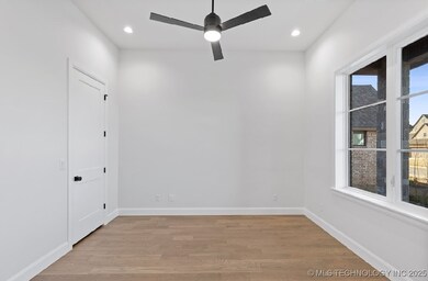 922 E 148th Place S, Glenpool, OK 74033 - photo 5