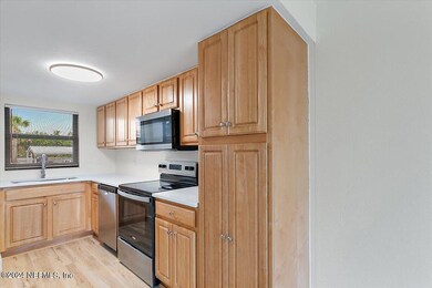 04-Kitchen