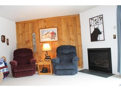 Nice furnishings included!