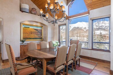 102 Singletree Ridge-045-041-Dining Room