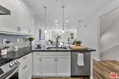 1588 W Artesia Square unit G, Gardena, CA 90248 - photo 7