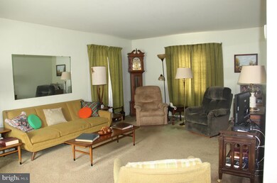 12401 Seabury Ln, Bowie, MD 20715 - photo 2