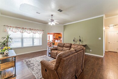 306 Carlisle Dr, Weatherford, TX 76085 - photo 2