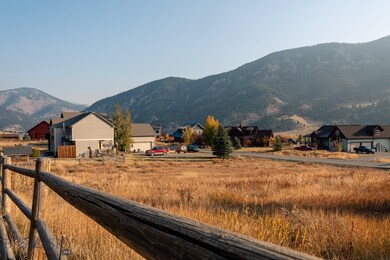 177 Silver Run Dr, Gallatin Gateway, MT 59730 - photo 4