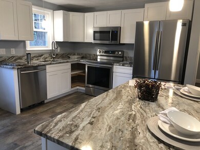 15 Thatcher St, Carver, MA 02330 - photo 2