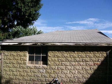 Parking Lot/Garage.