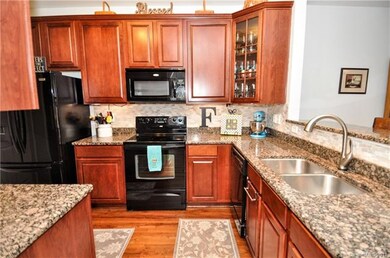 Upgrated kitchen with 42
