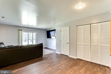 10823 Will Painter Dr, Owings Mills, MD 21117 - photo 5