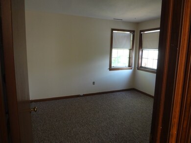 39-41 Greenwich St unit 39B, Ludlow, MA 01056 - photo 7