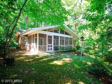 6359 Lakeview Dr, Falls Church, VA 22041 - photo 2