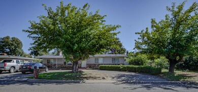 3675 Ricardo Ave, Redding, CA 96002 - photo 3