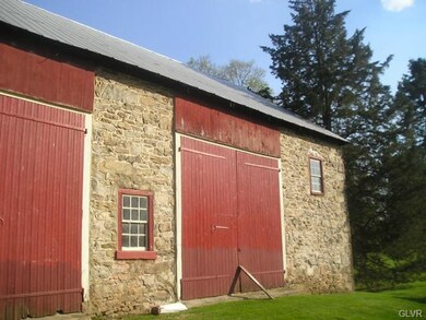 8442 Yeakels Rd unit 8446, Zionsville, PA 18092 - photo 5