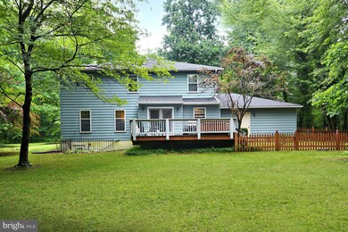 1211 Village Lake Dr, Davidsonville, MD 21035 - photo 3