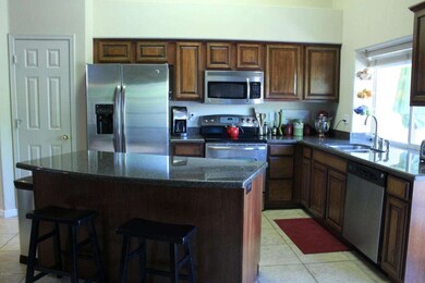 372 W Calle de Caballos, Tempe, AZ 85284 - photo 7