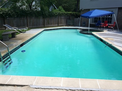 7015 Oak Bough Dr, Houston, TX 77088 - photo 2