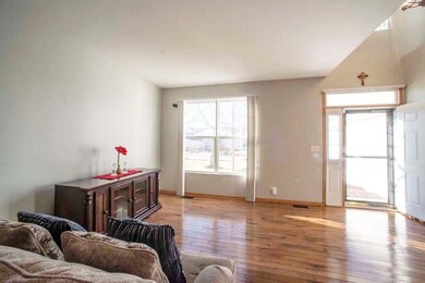 12163 Shagbark Dr unit 2, Plainfield, IL 60585 - photo 3