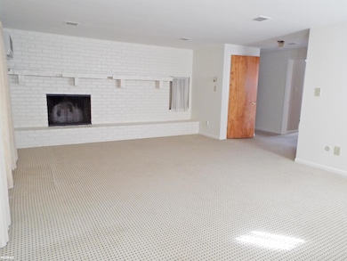 5008 Kings Gate Way, Bloomfield Hills, MI 48302 - photo 5