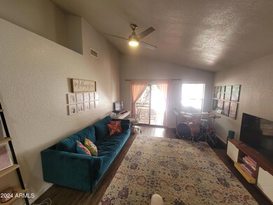 1028 E Sunburst Ln, Tempe, AZ 85284 - photo 4