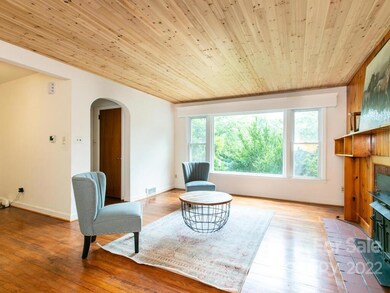 2 Lora Ln, Asheville, NC 28803 - photo 4