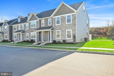 625 Byler Cir, Cornwall Borough, PA 17042 - photo 5