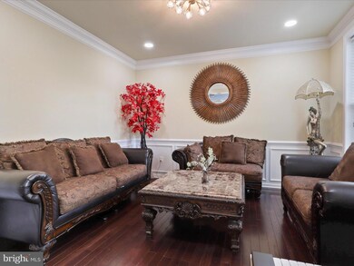 23284 Evergreen Ridge Dr, Ashburn, VA 20148 - photo 5