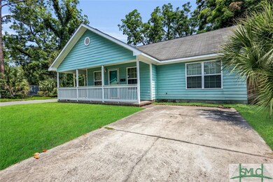 1202 E Waldburg St, Savannah, GA 31404 - photo 5