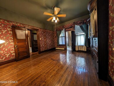 118 S Front Apt 1 St, Sunbury, PA 17801 - photo 5