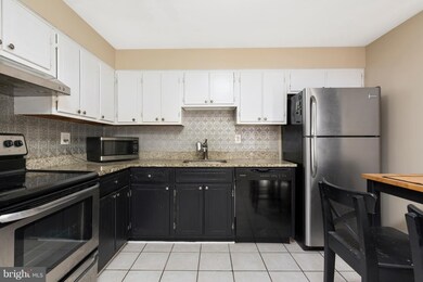 6566 Waning Moon Way, Columbia, MD 21045 - photo 5