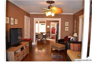 Open and flowing floor plan.