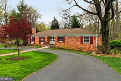 3511 Kirkwood Dr, Fairfax, VA 22031 - photo 2