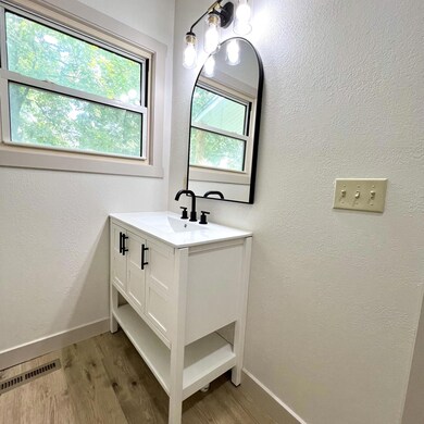 Bathroom 1 - Master