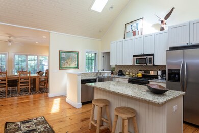 05_26WaldenWay_177001_Kitchen_HiRes