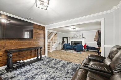 Family Room4