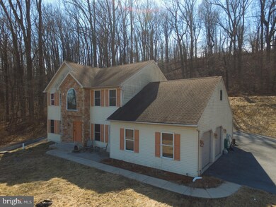 350 Walnut Rd, Reading, PA 19606 - photo 2