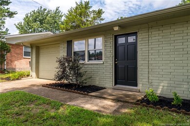 211 Pimlico Dr, New Albany, IN 47150 - photo 3