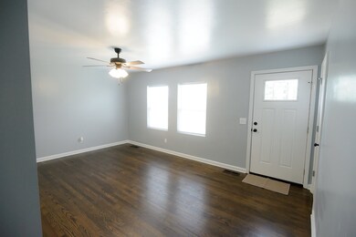 200 Bates St, Shelbyville, TN 37160 - photo 3