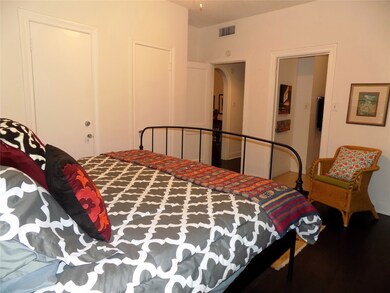 1748 Colquitt St, Houston, TX 77098 - photo 5