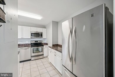 Columbia Towers Condominium unit 811, Silver Spring, MD 20904 - photo 7