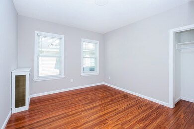 15 Saunders St, Allston, MA 02134 - photo 5