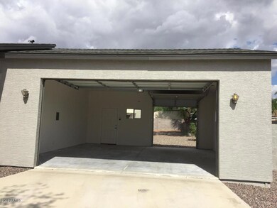 GLENCOVE_ GARAGE