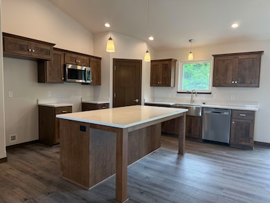 4506 Moreland Rd, Plover, WI 54467 - photo 4