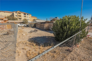 1220 E Ogden Ave, Las Vegas, NV 89101 - photo 6